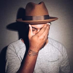 Meet your Posher, Simon